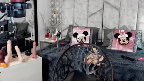 Nicolle Ruselle   Hello my lovely  schedule for great fun from  630 am and end 800 pm Colombian time I wait for you online show from November 2025 09:11:01 PM