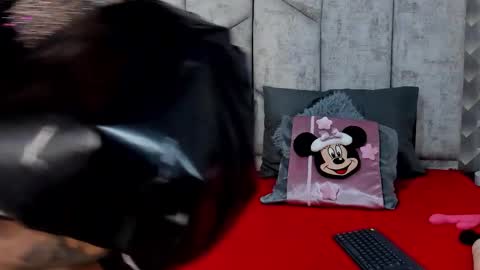 Nicolle Ruselle   Hello my lovely  schedule for great fun from  630 am and end 800 pm Colombian time I wait for you online show from November 2025 07:05:02 PM