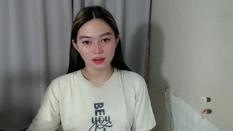 Snapshot of mayasally_ chatting on January 2025 07:43:01 AM mayasally_ online show from January 2025 07:43:01 AM