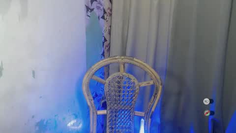 mayasally_ online show from November 2025 11:47:02 AM