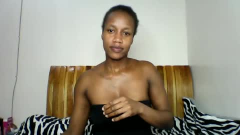 Snapshot of mayasmiley_ chatting on June 2026 09:27:02 PM prettydoll online show from June 2026 09:27:02 PM
