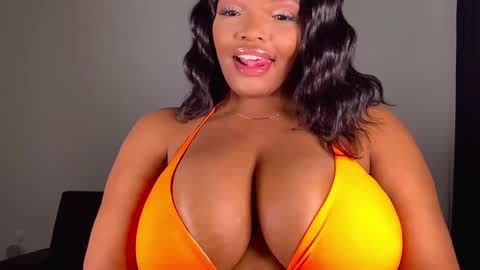 MayBabi online show from December 2024 02:16:02 PM