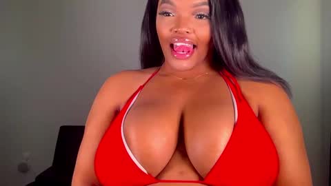 Snapshot of maybabi chatting on January 2025 03:27:01 PM MayBabi online show from January 2025 03:27:01 PM