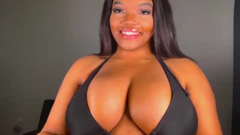 Snapshot of maybabi chatting on January 2025 12:11:02 PM MayBabi online show from January 2025 12:11:02 PM