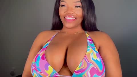 MayBabi online show from February 2025 11:55:02 AM