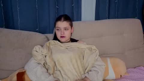 Snapshot of maybellspitz chatting on January 2026 08:22:01 PM Lalli online show from January 2026 08:22:01 PM