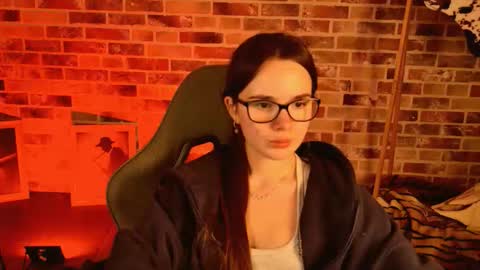 maybloom_ online show from March 2026 10:06:01 AM