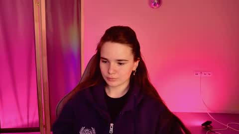 maybloom_ online show from April 2026 10:10:01 AM