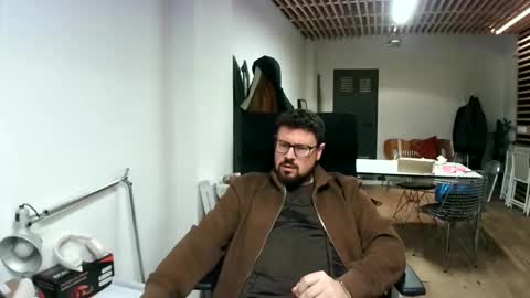 mayde4thbwu online show from May 2026 10:47:01 AM