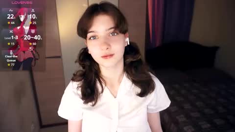Snapshot of mayellers chatting on September 2025 03:11:02 PM Keeley online show from September 2025 03:11:02 PM