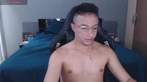 Snapshot of mayke1996 chatting on November 2025 11:42:01 AM Mayke online show from November 2025 11:42:01 AM