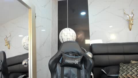 Maylin online show from February 2025 04:03:01 AM