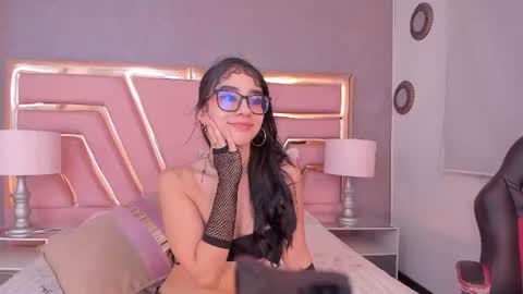Snapshot of maywesst chatting on July 2026 03:45:01 AM maywesst online show from July 2026 03:45:01 AM