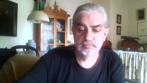 Snapshot of mc_manu chatting on December 2024 03:59:01 PM Manu online show from December 2024 03:59:01 PM