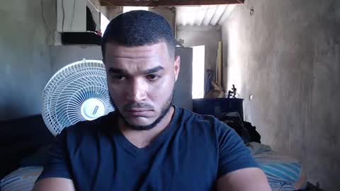 Snapshot of mcgregor_sexhot chatting on February 2025 03:41:02 PM Mcgregor online show from February 2025 03:41:02 PM