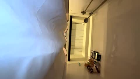 Dens cam online show from October 2025 12:57:02 PM