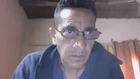 alejandro online show from October 2025 01:31:02 PM