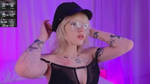 Roze online show from February 2026 06:53:01 AM