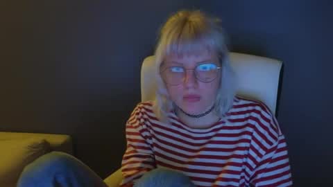 Roze online show from May 2026 11:23:04 PM
