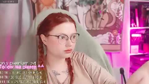 Snapshot of me_hanna chatting on June 2026 02:05:01 AM Hanna online show from June 2026 02:05:01 AM