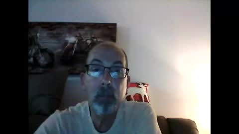 me at home online show from January 2025 03:37:01 AM