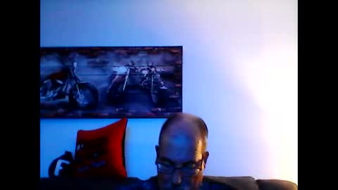 me at home online show from November 2025 04:11:02 AM