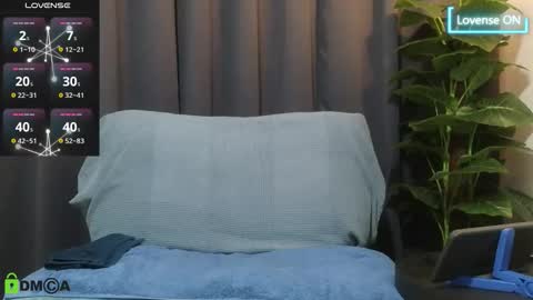 Meaty Roll online show from September 2025 07:10:02 AM