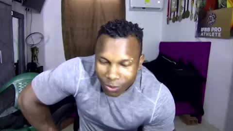 medellinblacx online show from November 2025 06:31:02 PM