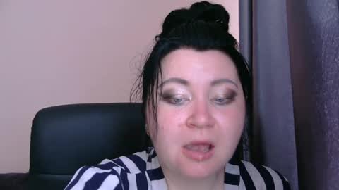 Snapshot of medjik_lool chatting on June 2026 06:01:01 AM Oltereodora-lima online show from June 2026 06:01:01 AM
