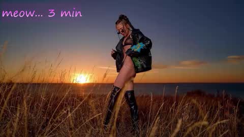 Sweet Meow nonude online show from October 2025 12:58:01 AM