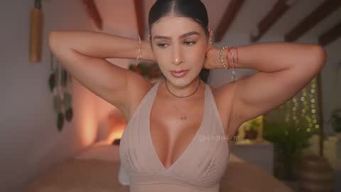 Andrea  online show from October 2025 11:41:02 AM