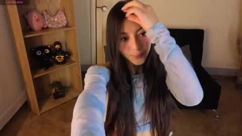   online show from November 2025 05:35:02 AM