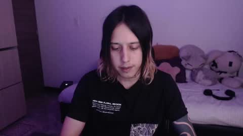 Meev online show from March 2025 04:41:01 AM