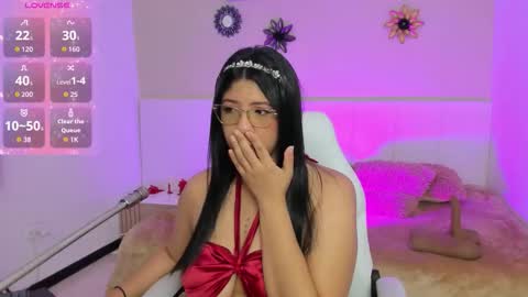 Megan online show from November 2025 10:17:02 AM