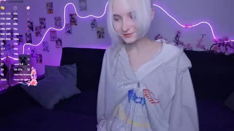 Snapshot of megan_chan chatting on November 2025 09:31:02 PM Megan and Anna online show from November 2025 09:31:02 PM