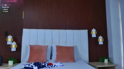 Carolina Paez online show from October 2025 12:19:01 PM