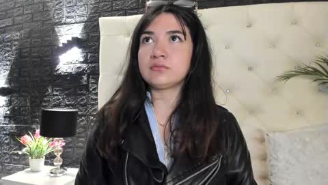     online show from February 2025 11:34:02 AM