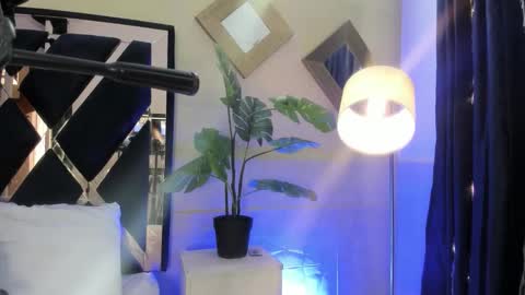     online show from February 2026 01:07:01 PM