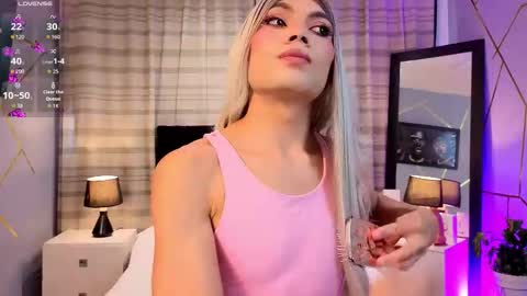 megan do santos online show from December 2025 08:38:02 PM