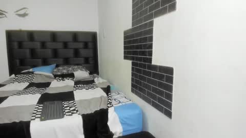 megan_greyxx online show from September 2025 01:03:01 PM