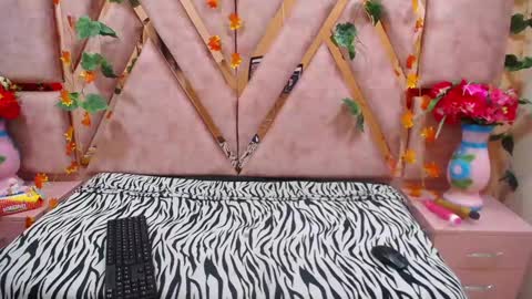 Snapshot of megan_latinn chatting on December 2024 01:07:01 AM megan_latinn online show from December 2024 01:07:01 AM