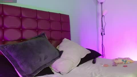 Valentina online show from March 2026 02:06:01 PM