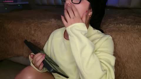     online show from December 2025 12:01:02 PM