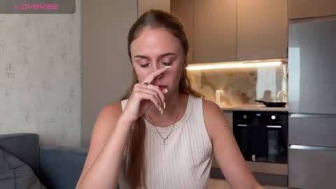 Snapshot of megan_nilson chatting on June 2026 04:20:02 PM Megan online show from June 2026 04:20:02 PM