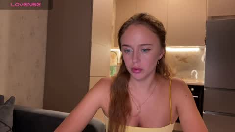 Snapshot of megan_nilson chatting on June 2026 07:47:01 PM Megan online show from June 2026 07:47:01 PM