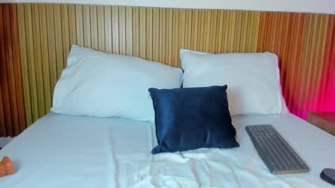 Snapshot of megan_rossee_ chatting on November 2025 02:34:02 AM M E G A N online show from November 2025 02:34:02 AM