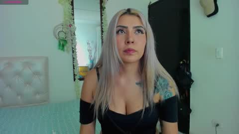 Snapshot of megan_sexrose chatting on February 2025 08:42:02 PM Megan rose online show from February 2025 08:42:02 PM