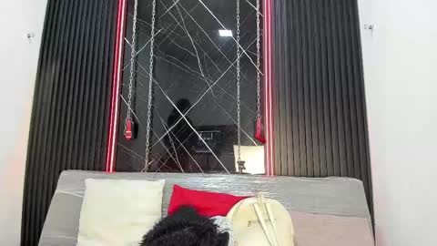 Megan Siner online show from April 2026 11:31:02 AM