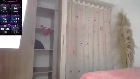 Snapshot of megan_sr03 chatting on February 2025 03:39:01 PM Megan online show from February 2025 03:39:01 PM