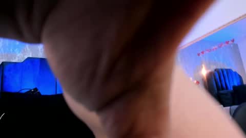 Isis ariany  online show from November 2025 03:12:02 PM